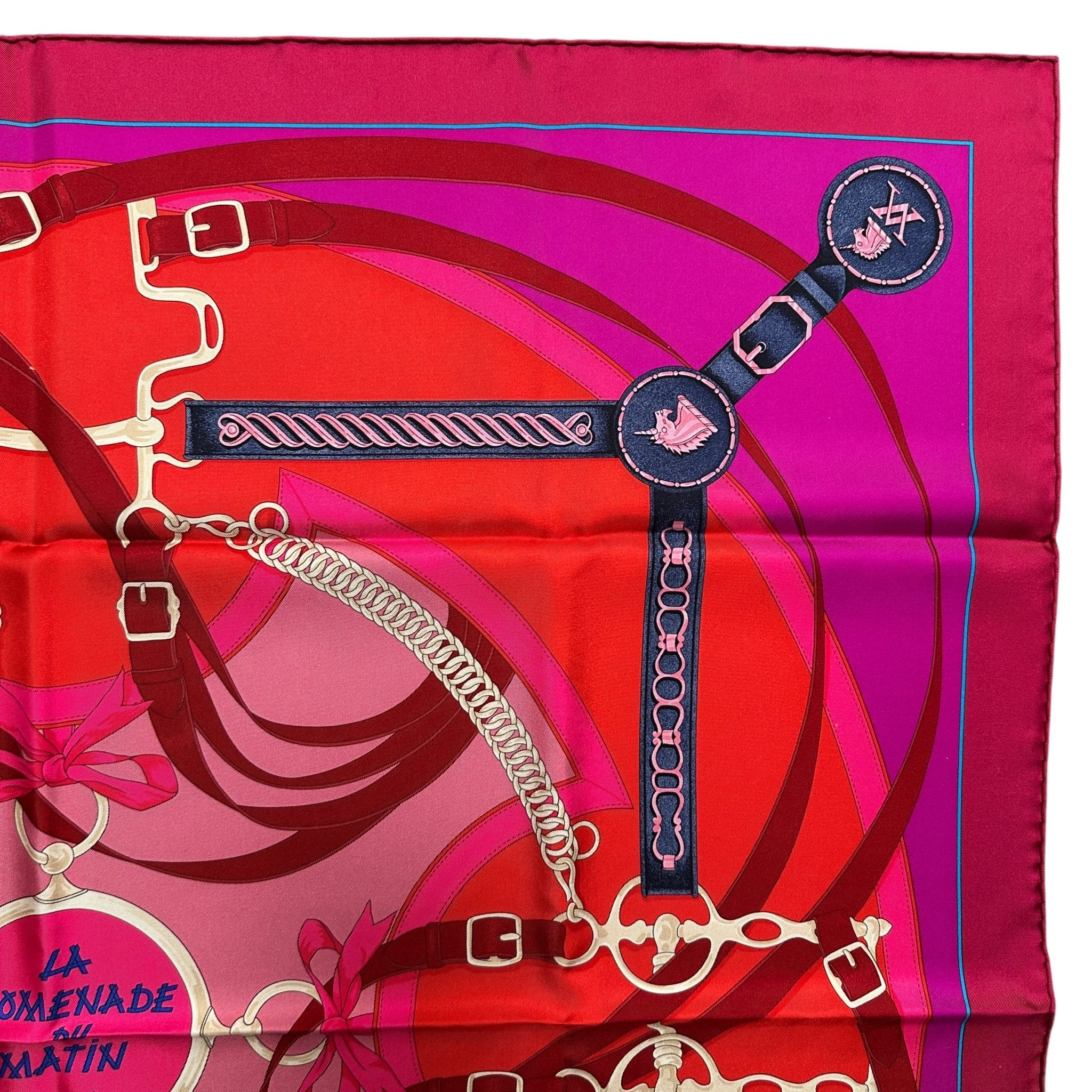 foulard hermes carre en soie la promenade du matin dessin de mors et brides de chaval