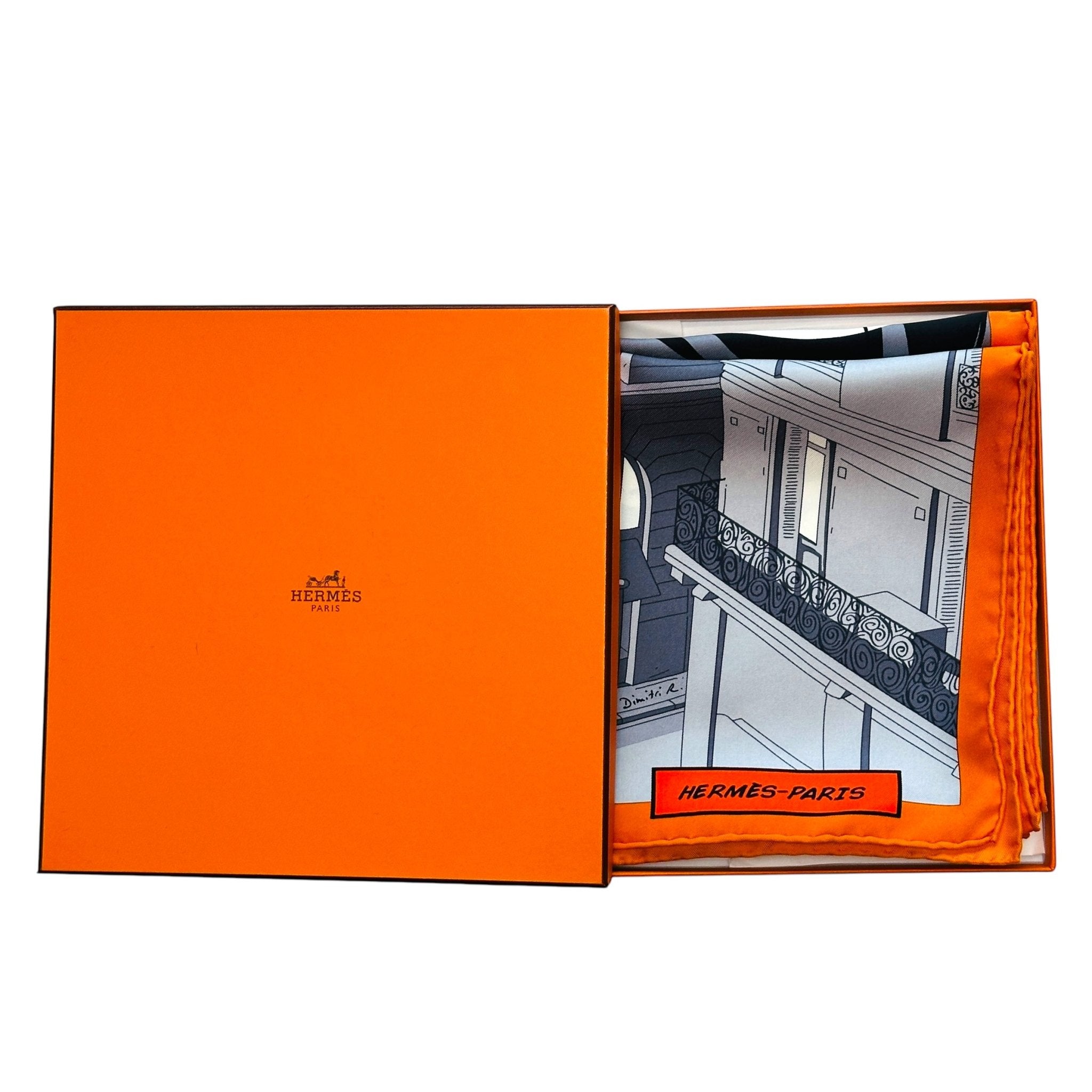 foulard hermes dans sa boite pour carré hermes