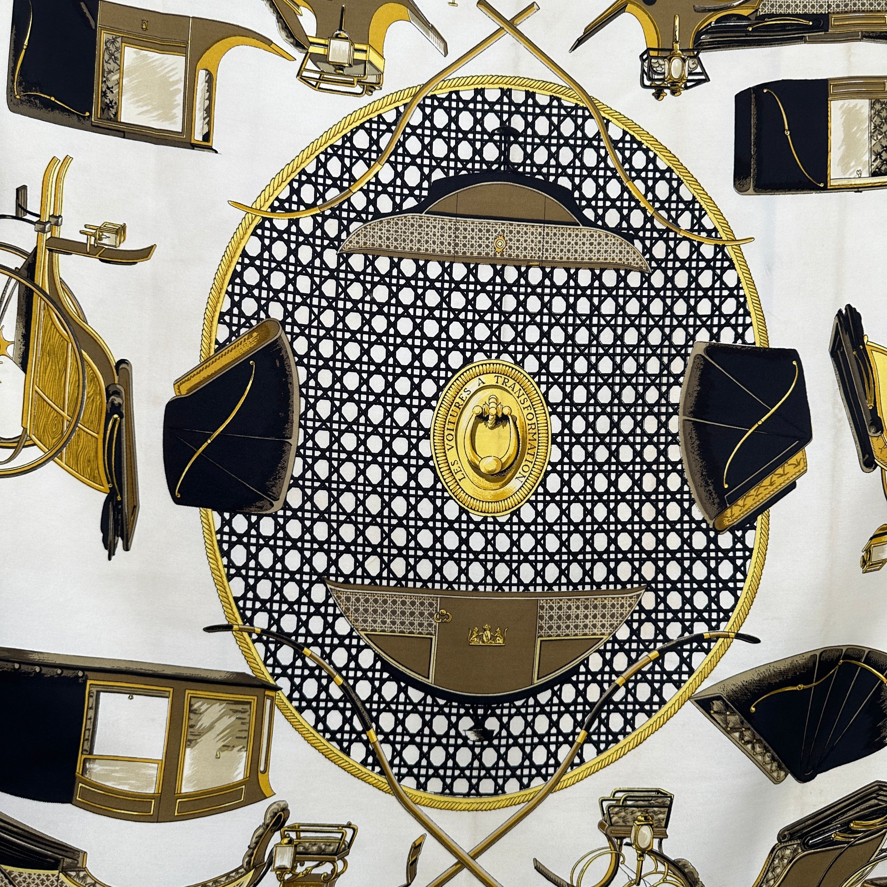 centre-du-foulard-hermes-voitures-a-transformation